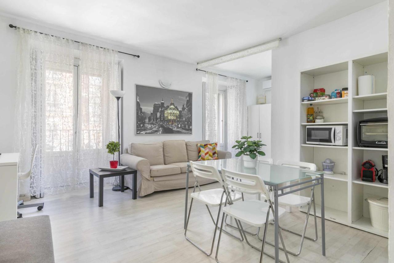 Acogedor Y Centrico Estudio Apartment Madrid Exterior foto